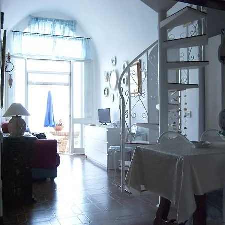 In Castello Giusso 아파트 비코에쿠엔세
